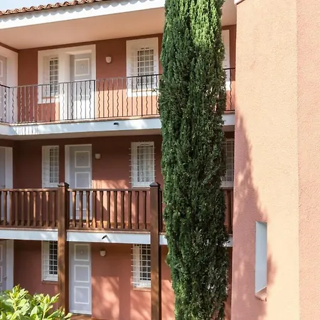 Apartment Le Hameau De Cap Esterel - Maeva - 4 Personnes - Selection Mae-1064 Saint-Raphael (Var)